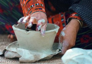 روایت شگفت‌انگیز از کلپورگان؛ سفر به تنها موزه زنده سفال جهان+فیلم