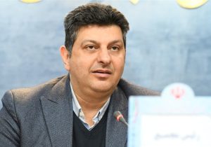 سمیعزاده: مراکز تخصصی شنا به چه حقی از مربیان به اجبار پول میگیرند؟