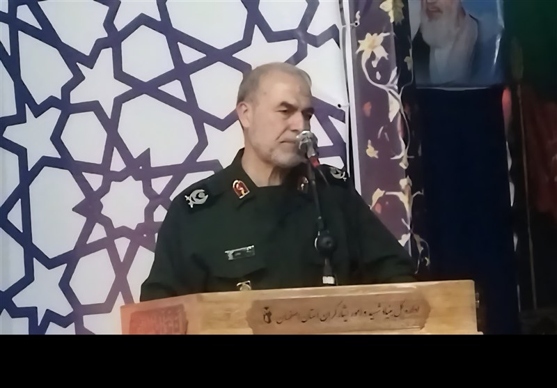 معاون سیاسی سپاه:شهید خرازی نماد شجاعت در دفاع از کیان ایران بود معاون سیاسی سپاه:شهید خرازی نماد شجاعت در دفاع از کیان ایران بود