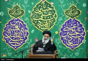 ملت ایران با تکیه بر رهبری ولایت فقیه توان عبور از چالش‌ها را دارد