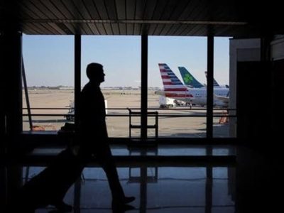 نشست پرواز ماهان در شیراز به دلیل کاهش دید