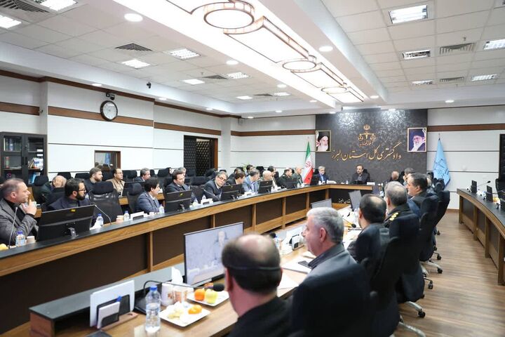 پیگیری مشکلات زیست محیطی بزرگترین شهرک صنعتی ایران در البرز