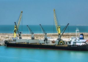 گندم وارداتی قزاقستان به بندر امیرآباد رسید