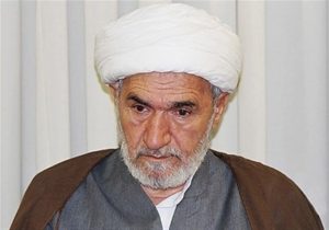 آیتالله خامنهای مجتهد و توانمندی اداره کشور را دارد/همه حمایت کنند