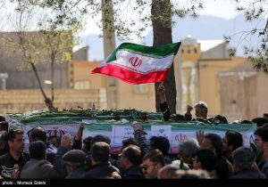 تشییع پیکر ۲۱ شهید جنایت صهیونی ـ آمریکایی در مراغه