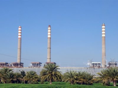 زنجیره انسانی دانشجویان و مردم خوزستان در اطراف نیروگاه رامین اهواز