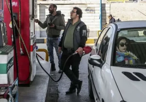 سهمیه بنزین امشب شارژ میشود/ دارندگان کارت سوخت بخوانند