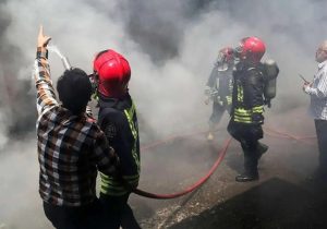 فوری؛ آتشسوزی گسترده در آبادان / اولین تصاویر از محل حادثه منتشر شد