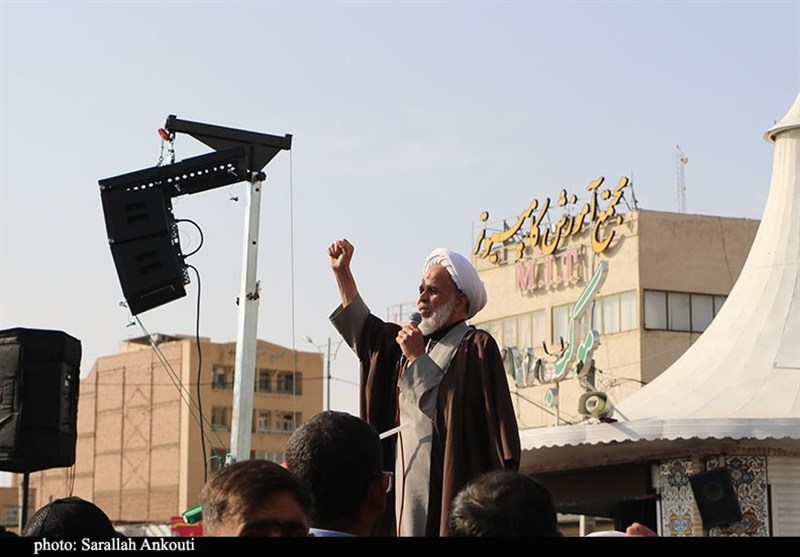 ملت ایران مسیر امام خامنه‌ای را با استقامت ادامه خواهد داد