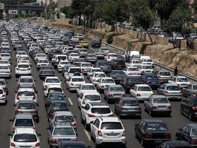 موج نخست سفرهای نوروزی و ترافیک پرحجم در جاده‌های  استان سمنان