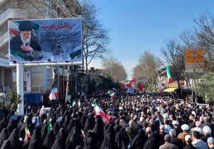 نمایش اقتدار ملی در قلب شهر رشت با تشییع حماسی چهار شهید