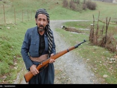 گپ و گفت با ملا مجید هوشیاری/ماجرای برنویی که رهبرشهید هدیه داد+فیلم