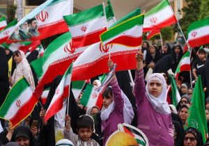 اجتماع بزرگ بانوان و دختران جان‌فدای شیرازی در حرم شاهچراغ (ع)+ تصاویر