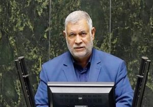 بانک مرکزی و وزارت اقتصاد بر عملکرد بانک‌ها در وام اشتغال نظارت کنند