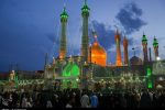 حال و هوای حرم حضرت معصومه(س) در شب میلاد امام رضا(ع)+ عکس