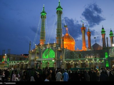 حال و هوای حرم حضرت معصومه(س) در شب میلاد امام رضا(ع)+ عکس