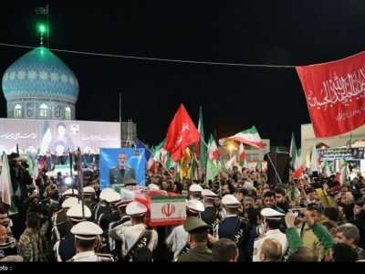 حماسه وداع با رئیس شهید ستادکل نیروهای مسلح در قم+ فیلم و تصاویر