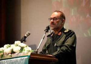 دشمن میخواست از مرزهای کردستان وارد ایران شود؛ هیچکس همکاری نکرد