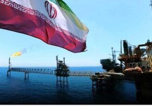 رویترز: ایران میتواند تا ۲ ماه بدون صادرات نفت به تولید ادامه دهد