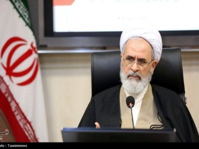 قدردانی آیت‌الله اعرافی از مواضع پاپ/ به رسالت مسیحیّت وفادار ماندید