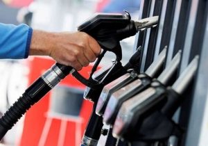 قیمت بنزین در آمریکا سرسام‌آور شد