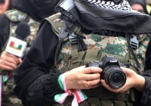 مادر! الهی برای تفنگت بمیرم