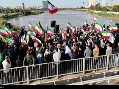 ملت ایران در طول تاریخ هیچ‌گاه با دشمن مماشات نکرده است