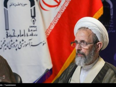 نامه قدردانی آیت‌الله رجبی از مواضع پاپ چهاردهم / ترامپ فرعون زمان است