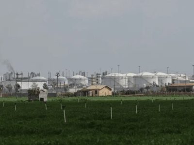 پشتپرده عبور نفت عراق از تنگه هرمز/ رویترز از «اجازه ایران» خبر داد