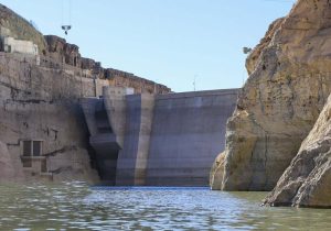 گرمای شدید در راه تهران/ زنگ خطر کم آبی در پایتخت به صدا در آمد