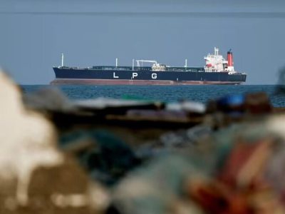 گزارش رویترز از معافیت تازه برای نفتکشهای مرتبط با ایران