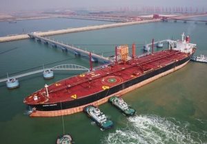 گزارش رویترز درمورد میزان فروش نفت در بندر فجیره امارات؛ پس از جنگ علیه ایران