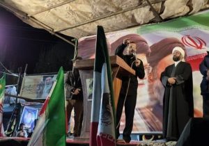 گودرزی: ما اهل تسلیم نیستیم/ مردم شروط ۱۰ بندی مذاکره را مطالبه کنند