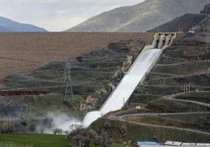 یکی دیگر از سدهای کشور سرریز شد