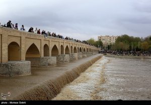 بازگشت آب به زایندهرود؛ اصفهان مهیای رونق دوباره گردشگری