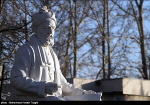 تأملی بر راز ماندگاری شاهنامه/ فردوسی چگونه ایران را زنده کرد‌؟