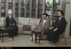 حضور آیت الله اعرافی در منزل وزیر شهید اطلاعات