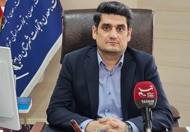 کشف ۱۰۴ تن مواد پتروشیمی احتکارشده در ورامین