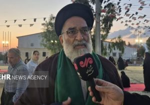حجت الاسلام محمودی: شهدای ۱۵ خرداد غریبانه شهید و دفن شدند