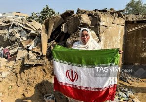 این پرچم در آن اتاق چه می‌کرد؟