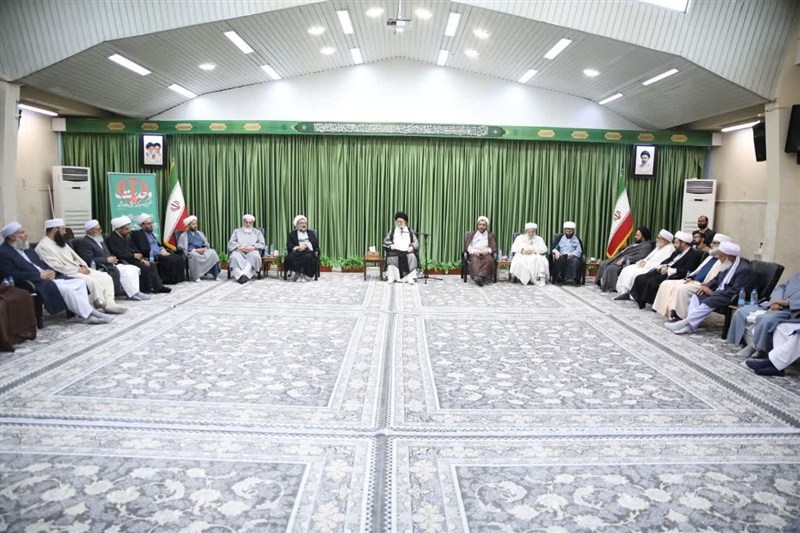آیتالله علمالهدی: مردم وحدت را در رفتار مشترک علمای شیعه وسنی ببینند آیتالله علمالهدی: مردم وحدت را در رفتار مشترک علمای شیعه وسنی ببینند