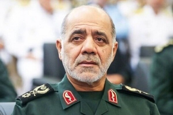 بازدید سرلشکر عبداللهی از یک سایت تولید زیرزمینی موشک بازدید سرلشکر عبداللهی از یک سایت تولید زیرزمینی موشک