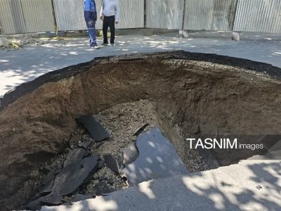 خیابان نشاط اصفهان ناگهان فرو ریخت/ حفره ۵ متری دهان باز کرد+تصاویر