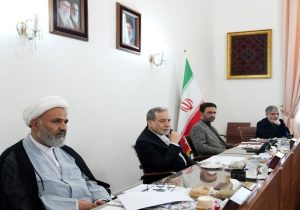 دیدار هیئت رئیسه مجمع استان‌های شرق کشور با عراقچی