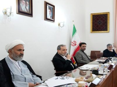 دیدار هیئت رئیسه مجمع استان‌های شرق کشور با عراقچی