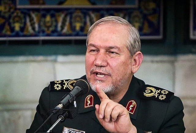 سرلشکر صفوی: صنعت دفاعی از «نیاز» به «قدرت بازدارنده فعال» رسیده است سرلشکر صفوی: صنعت دفاعی از «نیاز» به «قدرت بازدارنده فعال» رسیده است