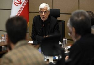 عارف: به راهبردی بلند مدت برای صنعت خودروسازی نیازمندیم