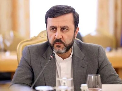 غریب آبادی: تنگه هرمز فقط با فرمان ایران بسته و باز میشود