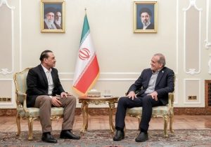 پزشکیان: آمریکا باید رویکرد خود در تعامل با ایران را اصلاح کند