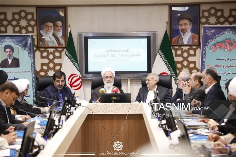 آیت‌الله اعرافی: سند تحول بنیادین باید با الگوهای قوی دنبال شود
